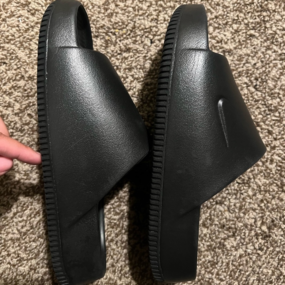 Nike Calm Slides Women’s 8